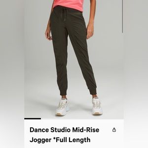 Lululemon Dance Studio Mid-Rise Jogger - full length